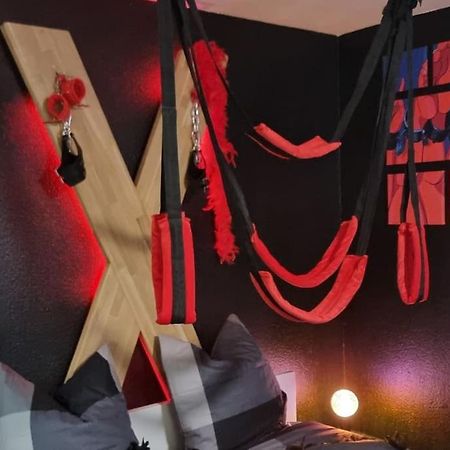 Le Coin Des Desirs Bdsm Apartment Strasbourg Luaran gambar