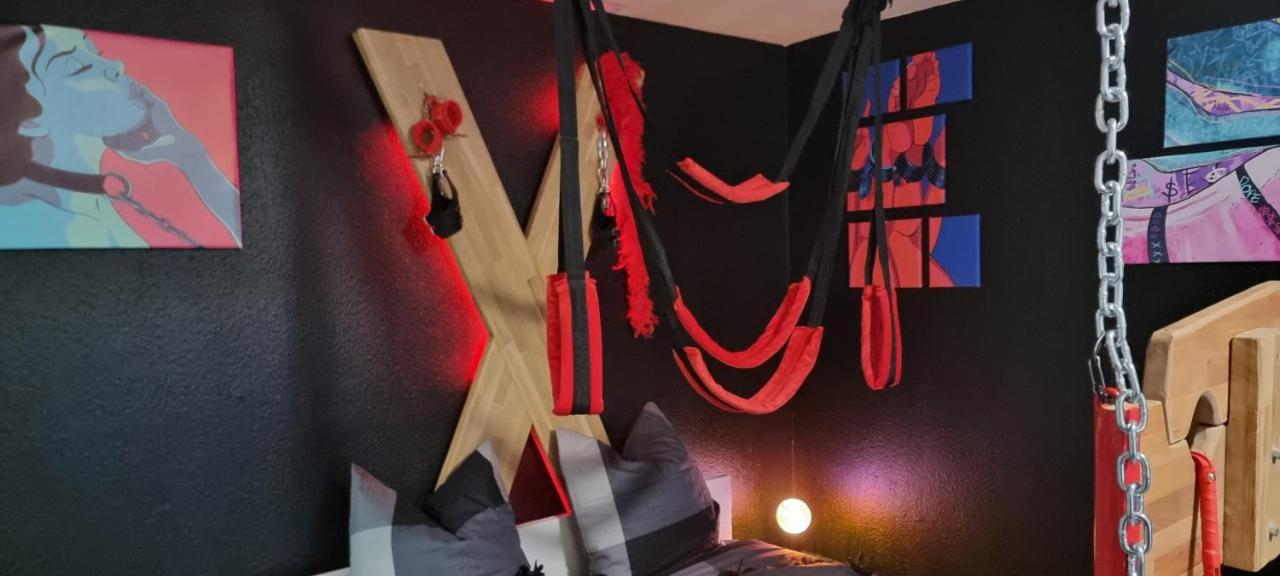 Le Coin Des Desirs Bdsm Apartment Strasbourg Luaran gambar
